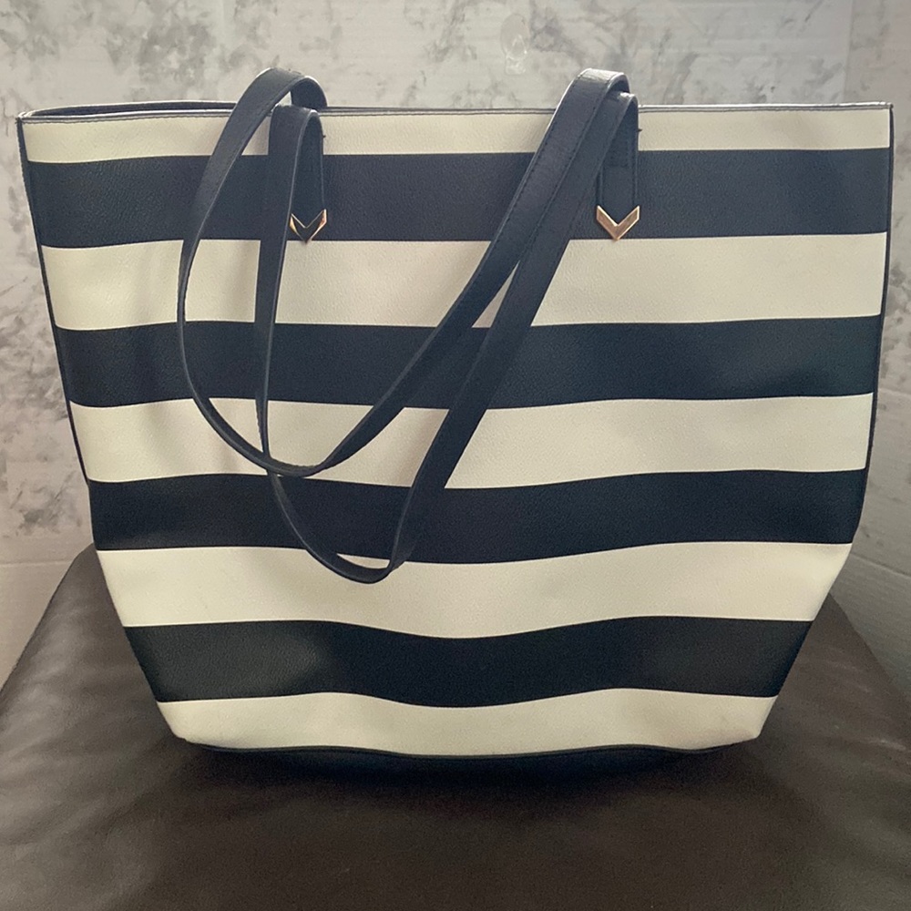 New Stella & Dot Large Tote